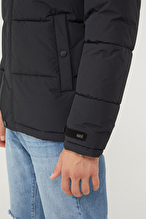 Mavi Erkek Mont M010426-900