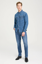 Wrangler Texas Slim Erkek Kot Pantolon W12S084W83