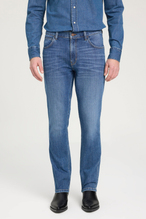 Wrangler Texas Slim Erkek Kot Pantolon W12S084W83