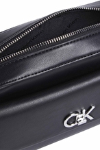 Calvin Klein Kadın Çapraz Çanta LV04F3102GUB1