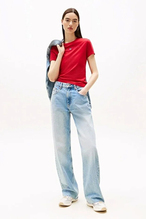 Tommy Jeans Kadın Tişört DW0DW21422