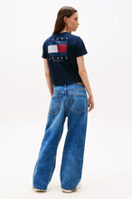 Tommy Jeans Kadın Tişört DW0DW21423