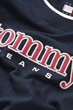 Tommy Jeans Kadın Tişört DW0DW22563