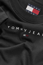 Tommy Jeans Kadın Tişört DW0DW21550