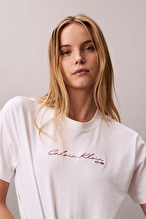 Calvin Klein Jeans Kadın Tişört LV047F820G
