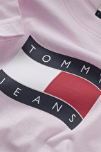 Tommy Jeans Kadın Tişört DW0DW22781