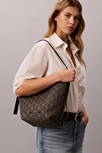 Calvin Klein Kadın Çanta LV04F3535G7UL