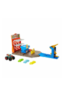 Hot Wheels Monster Trucks Patlama İstasyonu Oyun Seti HFB12