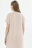 Shefame Kadın Natural Çizgi Desenli Düğmeli V Yaka Kısa Kollu Gecelik 251K05SV