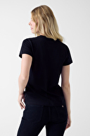 Guess Jeans Kadın Tişört W6RI18J1314