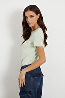 Guess Kadın Tişört W1YI1BI3Z14