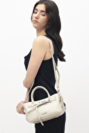 United Colors of Benetton Kadın Kol Çantası BNT_1776