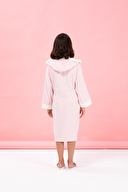 Özdilek Minnie Mouse Happy Nakışlı Disney Lisanslı Kapüşonlu Çocuk Bornozu 5/6 Yaş