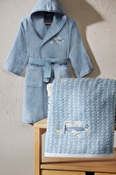 Cottons & Clouds Plane Nakışlı Kapüşonlu Çocuk Bornozu 7 / 8 Yaş