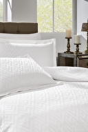 Özdilek Geometrik Çift Kişilik Jakarlı Saten Nevresim Takımı