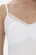 Yıldız Kadın Modal V Yaka Dantelli Atlet 2227