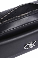Calvin Klein Kadın Çapraz Çanta LV04F3102GUB1