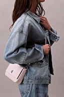 Calvin Klein Jeans Kadın Omuz Çantası LV04K3161GVUW