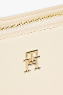 Tommy Hilfiger Kadın Çapraz Çanta AW0AW17229AA8