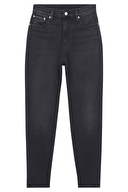 Calvin Klein Jeans Kadın Kot Pantolon J20J224518