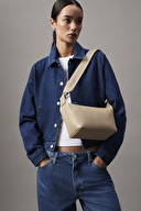 Calvin Klein Jeans Kadın Omuz Çantası LV04K3131GPBF