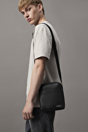 Calvin Klein Jeans Erkek Çapraz Çanta LV04G3014GUB1