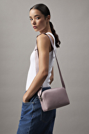 Calvin Klein Jeans Kadın Çapraz Çanta LV04K3124GT2U