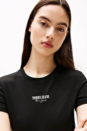 Tommy Jeans Kadın Tişört DW0DW20913