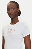 Tommy Jeans Kadın Tişört DW0DW21390