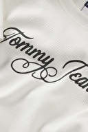 Tommy Jeans Kadın Tişört DW0DW21838