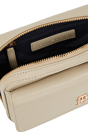 Tommy Hilfiger Kadın Çapraz Çanta AW0AW17680RBT