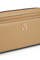 Tommy Hilfiger Kadın Çapraz Çanta AW0AW18377RBC