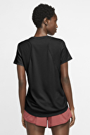 Nike Kadın Tişört 890353-010