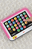 Fisher Price Eğlen & Öğren Yaşa Göre Gelişim Eğitici Tablet CLK64
