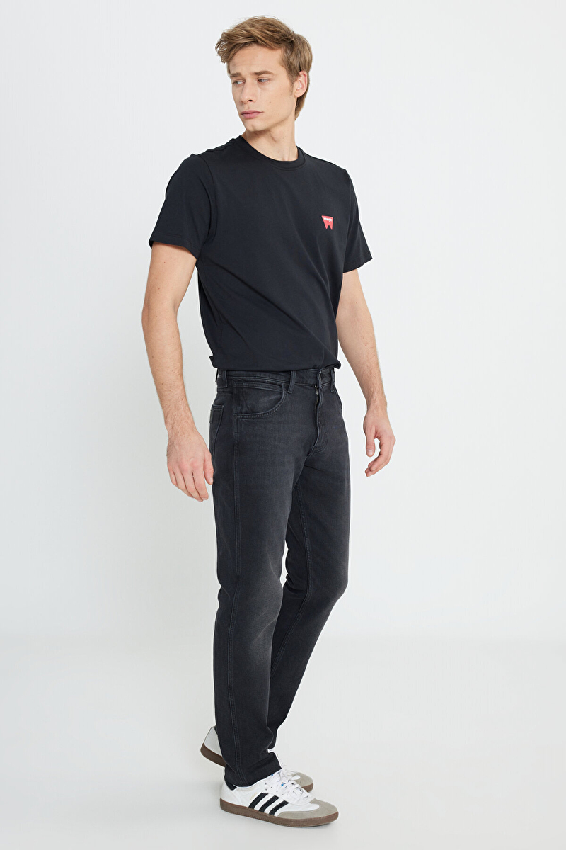 Wrangler Greensboro Erkek Kot Pantolon W15Q01358