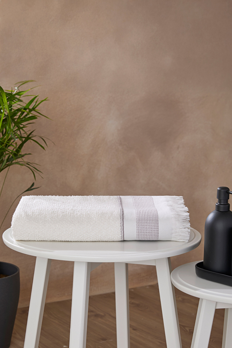 Özdilek Romantic Touch Banyo Havlusu 90x150 cm