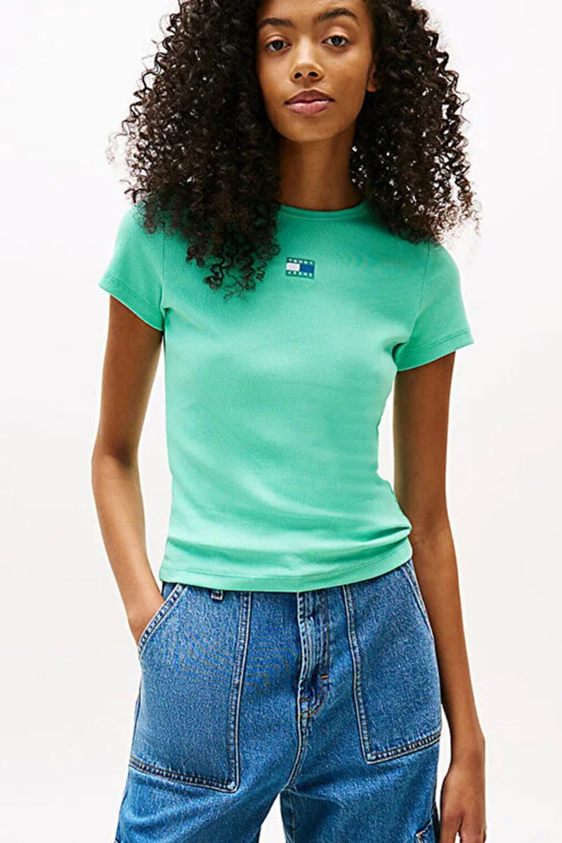 Tommy Jeans Kadın Tişört DW0DW17881