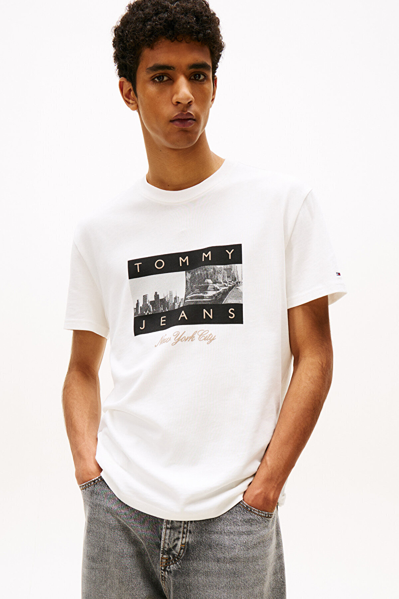 Tommy Jeans Erkek Tişört DM0DM22464