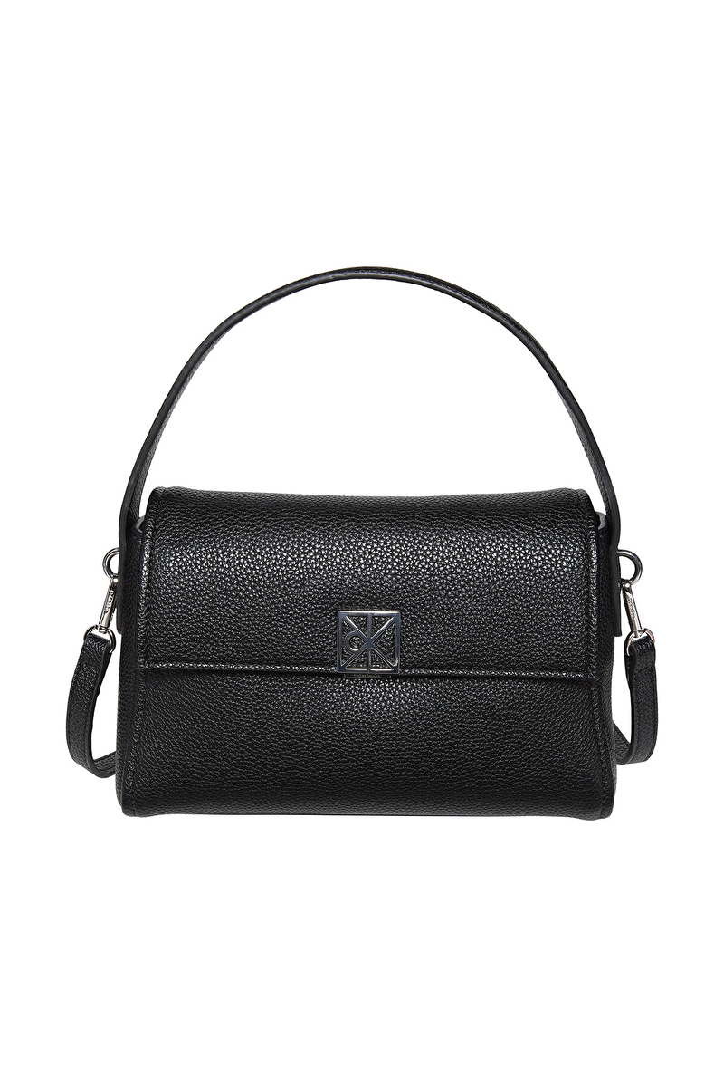 Calvin Klein Kadın Omuz Çantası LV04F3425GUB1