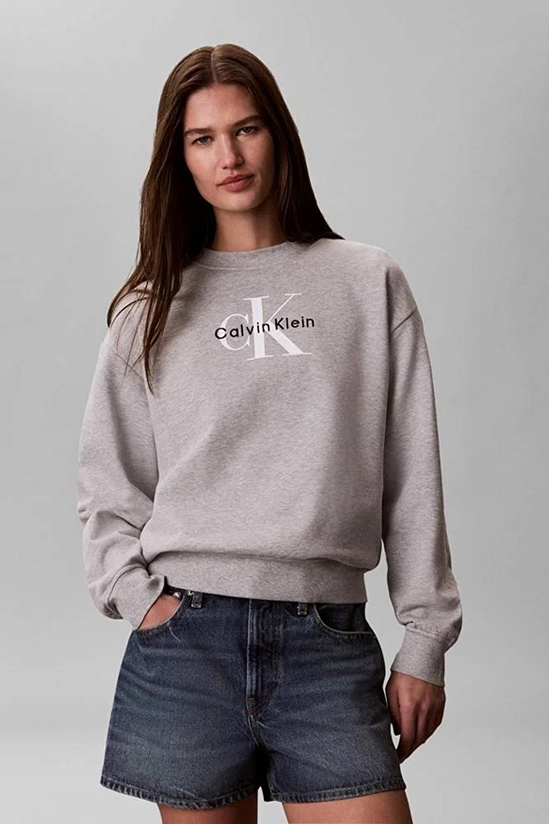 Calvin Klein Jeans Kadın Sweatshirt LV047G823G