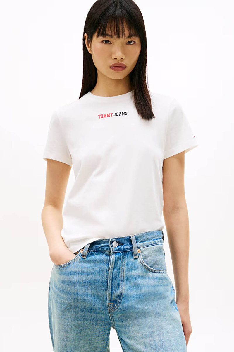 Tommy Jeans Kadın Tişört DW0DW22277