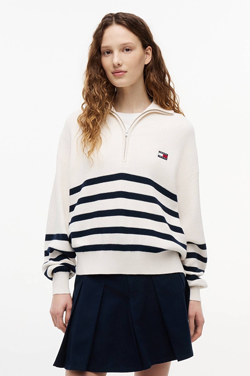 Tommy Jeans Kadın Kazak DW0DW22928