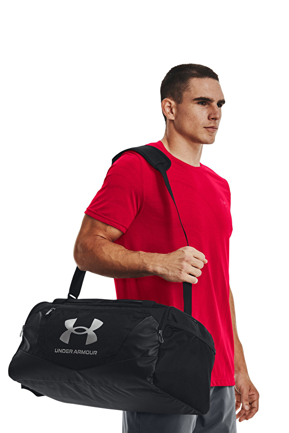 Under Armour Undeniable 5.0 SM Fermuarlı Storm Unisex Spor Çantası 1369222 001 Siyah Under Armour Undeniable 5.0 SM Fermuarlı Storm Unisex Spor Çantası 1369222 001 Siyah
