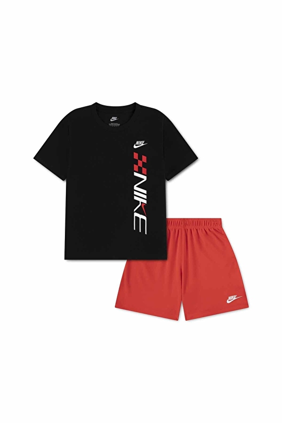 Nike Erkek Çocuk Takım 86N719 Kırmızı/siyah Nike Erkek Çocuk Takım 86N719 Kırmızı/siyah