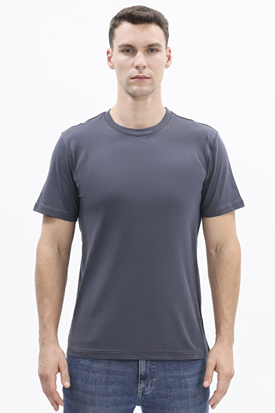 First Company Regular Fit 24/1 Suprem Bisiklet Yaka Erkek Tişört 2520101001 Antrasit First Company Regular Fit 24/1 Suprem Bisiklet Yaka Erkek Tişört 2520101001 Antrasit