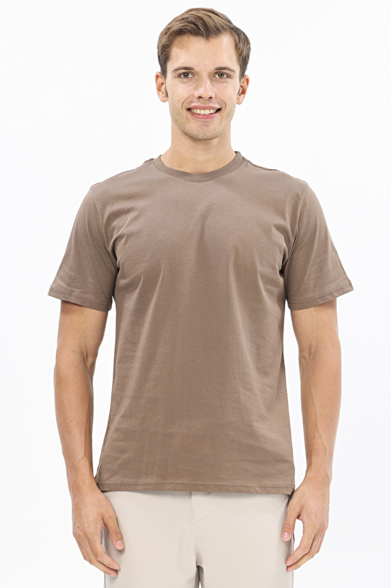 First Company Regular Fit 24/1 Suprem Bisiklet Yaka Erkek Tişört 2520101001 Kahve First Company Regular Fit 24/1 Suprem Bisiklet Yaka Erkek Tişört 2520101001 Kahve