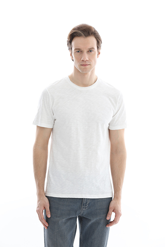 First Company Regular Fit Erkek Tişört 2610101003 Beyaz First Company Regular Fit Erkek Tişört 2610101003 Beyaz