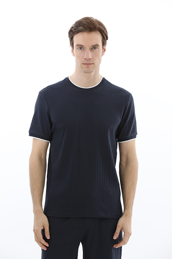 Crew Up Regular Fit İnterlok Kumaş O Yaka Erkek Tişört 2617101018 Lacivert Crew Up Regular Fit İnterlok Kumaş O Yaka Erkek Tişört 2617101018 Lacivert