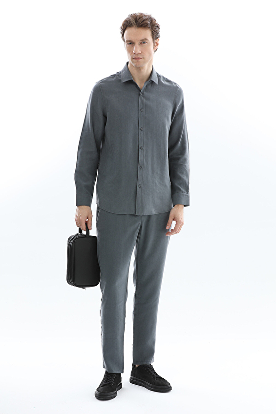 CREW UP Regular Fit Düğmeli Gömlek Yaka Uzun Kol Erkek Gömlek 2617103006 Antrasit CREW UP Regular Fit Düğmeli Gömlek Yaka Uzun Kol Erkek Gömlek 2617103006 Antrasit