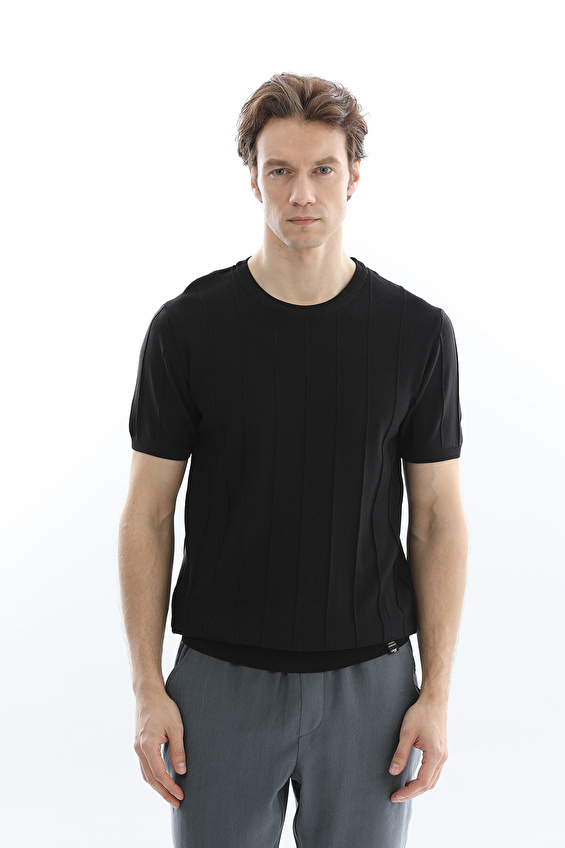 CREW UP Regular Fit Kısa Kol O Yaka Erkek Tişört 2617109001 Siyah CREW UP Regular Fit Kısa Kol O Yaka Erkek Tişört 2617109001 Siyah